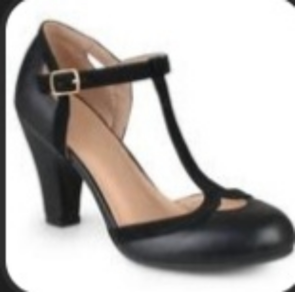 Black heels size 10